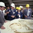 The director of the Jardin botanique shows a model of the future Biodôme.